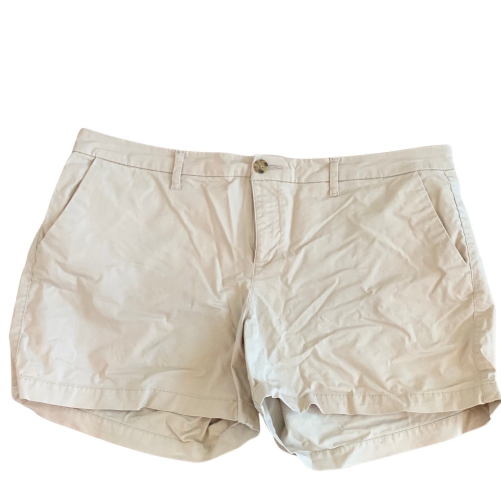 OLD NAVY Khaki Tan Shorts Size 14 Mid-Rise 3-Inch Inseam